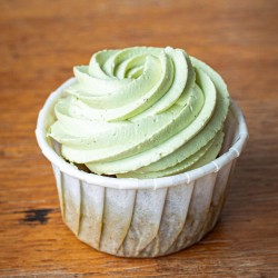 Cupcake Matcha-Framboise à...